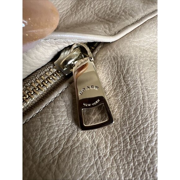 Coach Madison Isabelle Shoulder Bag Pebbled Leather Purse Cream Beige Tan - Picture 15 of 16